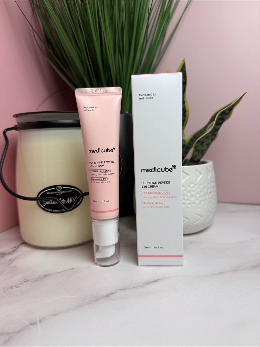 Medicube PDRN Pink Peptide Eye Cream — Pink